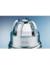 BOSCH 0 242 240 590 Свеча зажигания