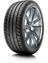 KORMORAN Snow 225/45R17 94V