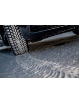 BRIDGESTONE Blizzak LM005 235/45R17 97V