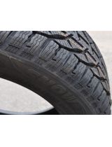 KORMORAN Snow 215/60R16 99H