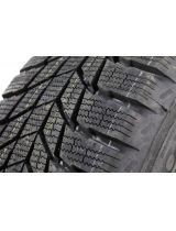 TRIANGLE PL01 215/45R17 91R