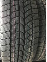 DoubleStar DW02 245/45R17 99T