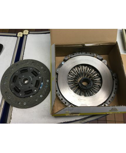 LUK Комплект сцепления без выжимного подшипника