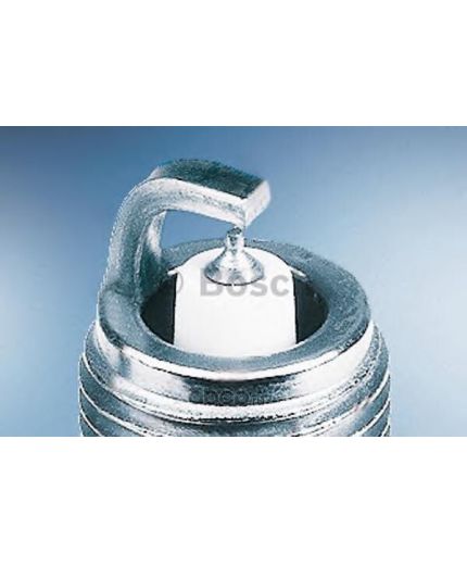 BOSCH Свеча зажигания