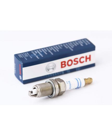 BOSCH Свеча зажигания