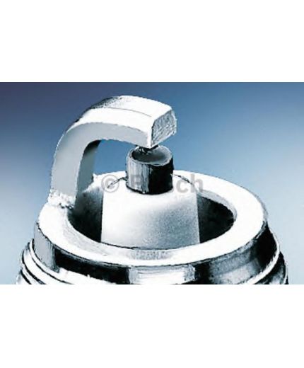 BOSCH Свеча зажигания