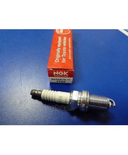 NGK Свеча зажигания