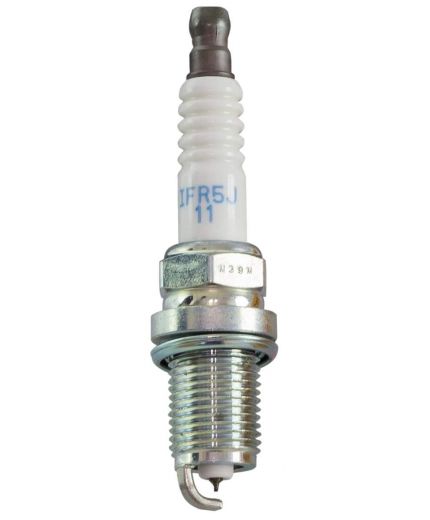 NGK Свеча зажигания