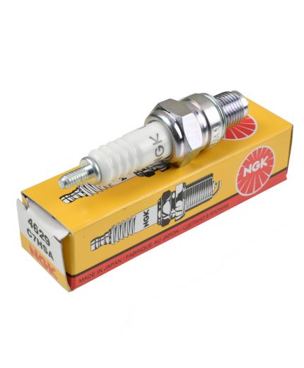 NGK Свеча зажигания