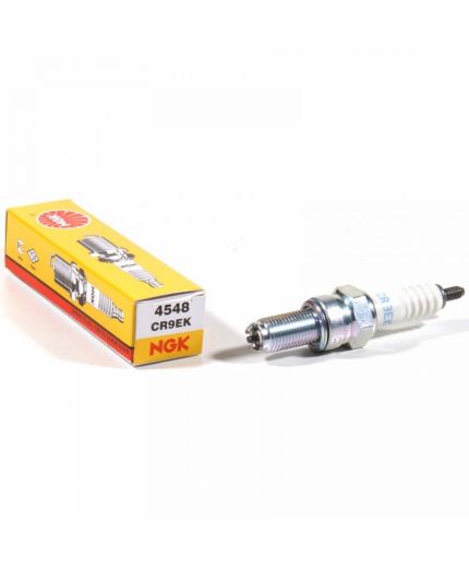 NGK Свеча зажигания