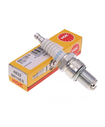 NGK Свеча зажигания