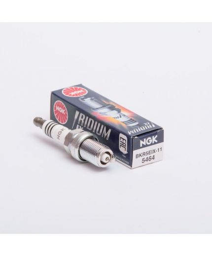 NGK Свеча зажигания