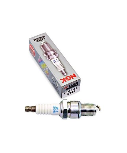 NGK Свеча зажигания