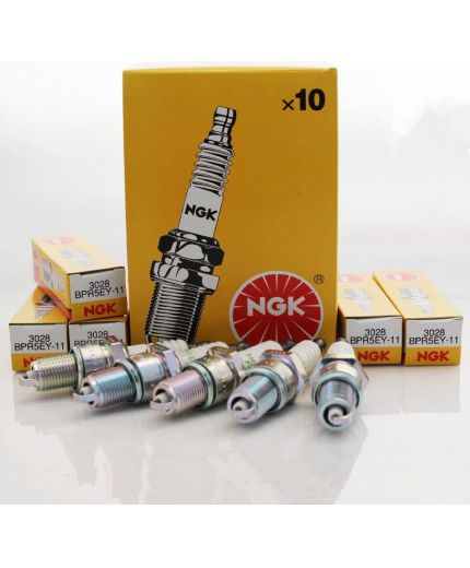 NGK Свеча зажигания