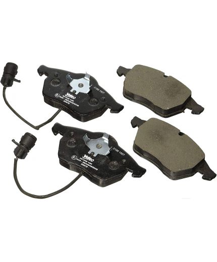 Valeo Колодки дисковые передние