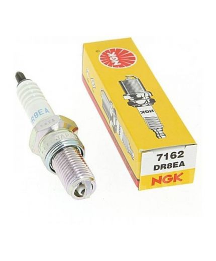 NGK Свеча зажигания