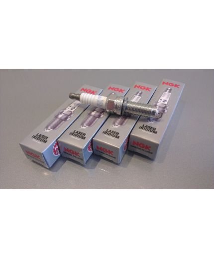 NGK Свеча зажигания