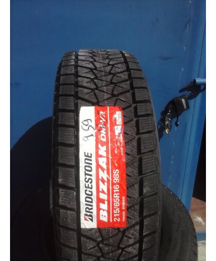 BRIDGESTONE Blizzak DM-V2 215/65R16 98S
