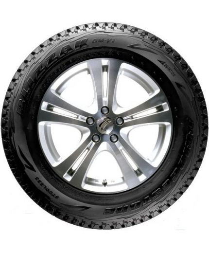 BRIDGESTONE Blizzak DM-V2 225/75R16 104R