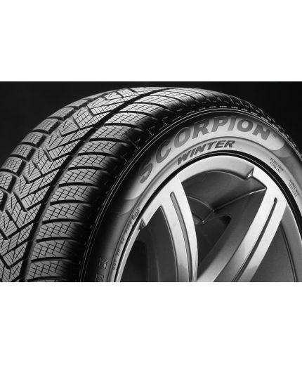 PIRELLI Scorpion Winter 215/60R17 100V