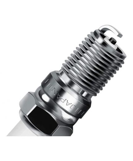 NGK Свеча зажигания