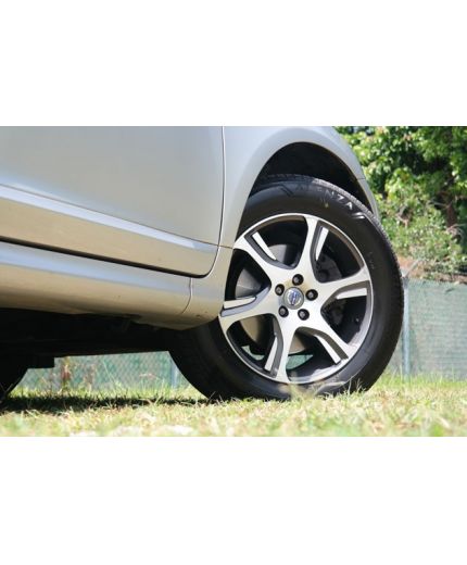 BRIDGESTONE Alenza 001 235/60R18 103W Фото 4