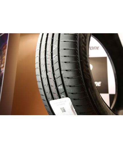 BRIDGESTONE Alenza 001 235/60R18 103W Фото 8