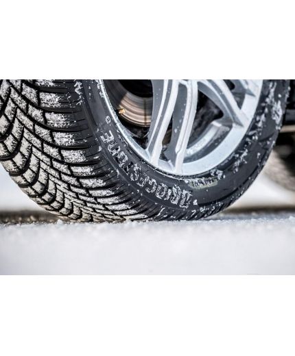 BRIDGESTONE Blizzak LM005 255/60R18 112V