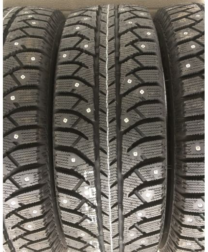 BRIDGESTONE Ice Cruiser 7000S 195/60R15 88T (с шипами) Фото 3