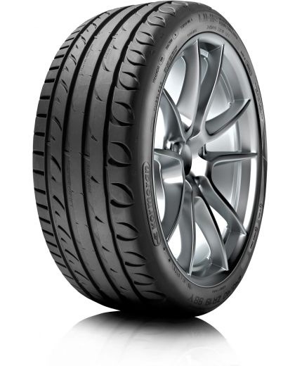 KORMORAN Snow 225/45R17 94V