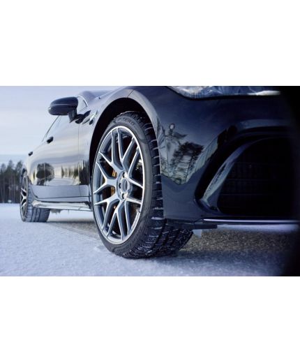 PIRELLI Scorpion Winter 285/40R20 108V