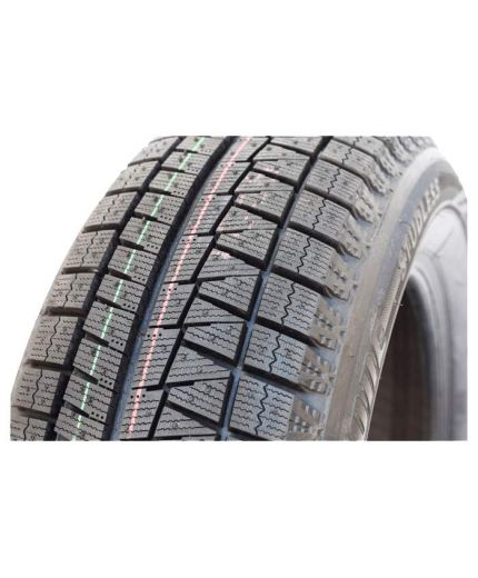 BRIDGESTONE Blizzak Revo GZ 205/70R15 96S Фото 3