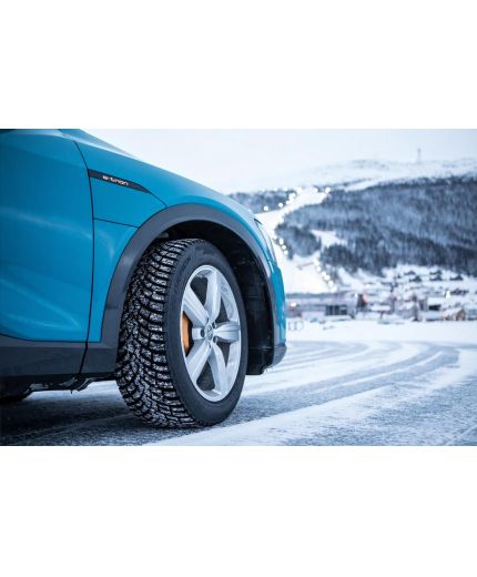 PIRELLI Scorpion Ice Zero 2 225/65R17 106T