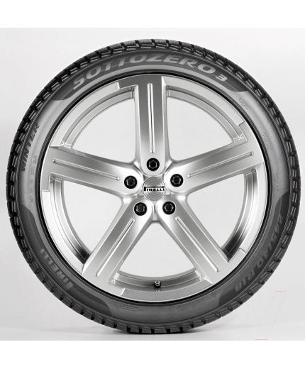 PIRELLI Winter Sottozero 3 235/45R19 99V