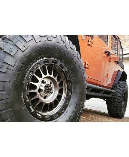 BFGoodrich Mud-Terrain T/A KM2 235/70R16 104/101Q Фото 8
