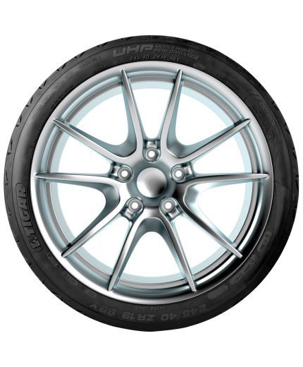 TIGAR Ultra High Performance 215/50R17 95W