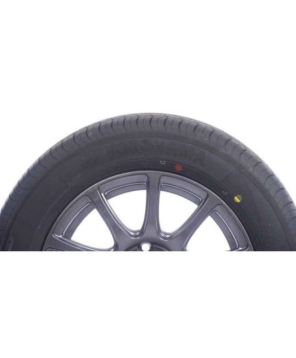 YOKOHAMA BluEarth-Es ES32 215/60R16 99H