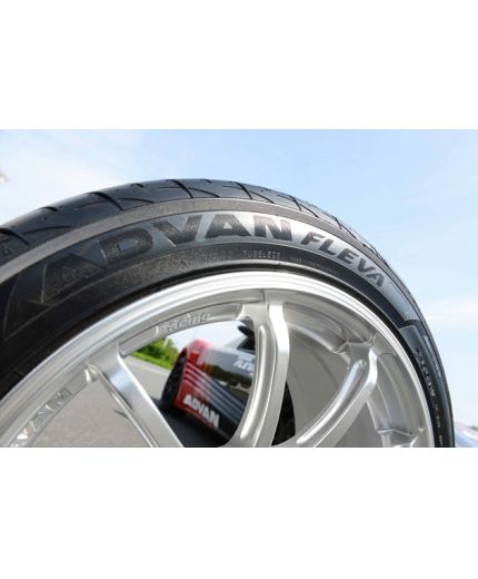 YOKOHAMA ADVAN Fleva V701 195/45R16 84W Фото 4