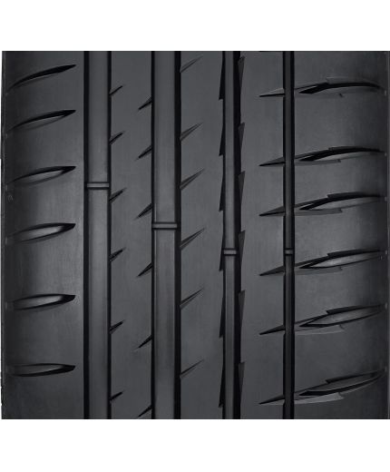 MICHELIN Pilot Sport 4 215/40R18 89Y