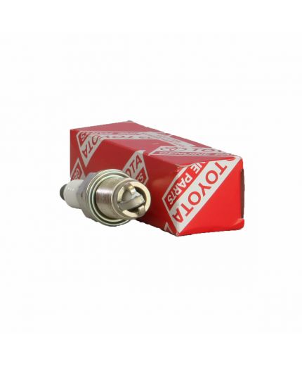 TOYOTA Свеча зажигания