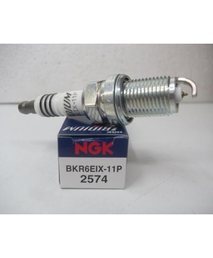 NGK Свеча зажигания