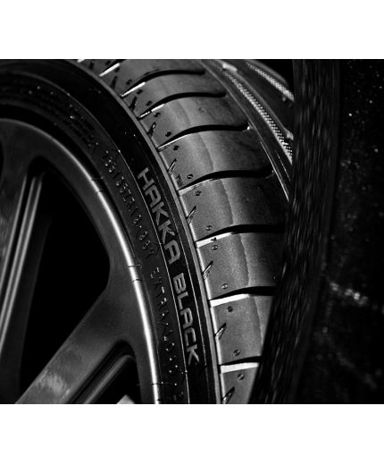 NOKIAN Hakka Black 215/50R17 95W Фото 6