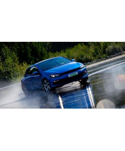 NOKIAN Hakka Blue 215/55R16 97W Фото 6