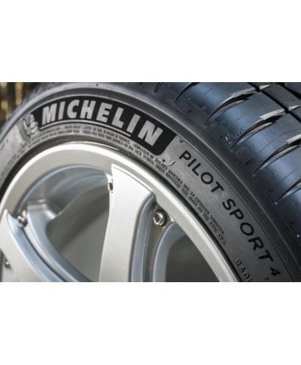 MICHELIN Pilot Sport 4 215/40R18 89Y Фото 3
