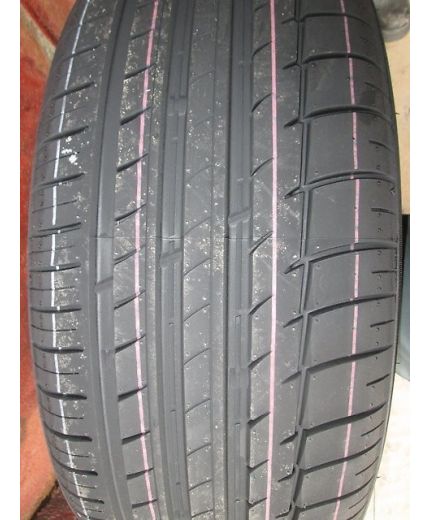 TRIANGLE TH201 215/55R17 94W Фото 4