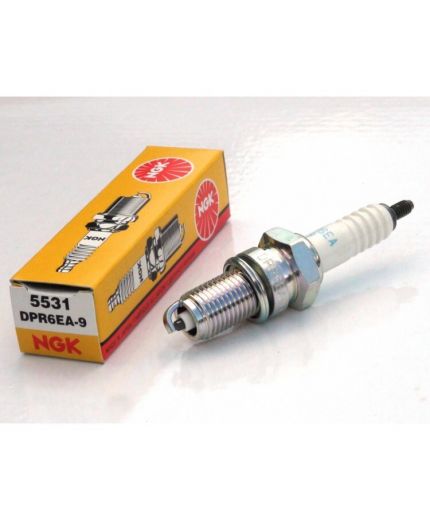 NGK Свеча зажигания