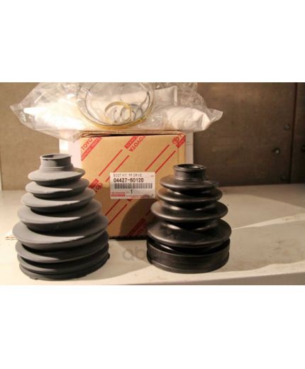 TOYOTA Пыльник ШРУСа комплект