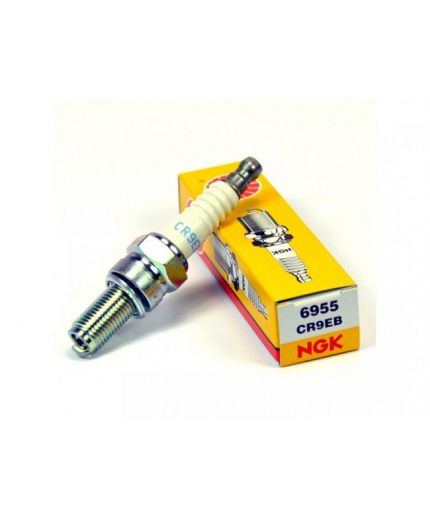 NGK Свеча зажигания