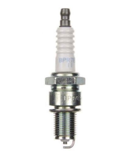 NGK Свеча зажигания