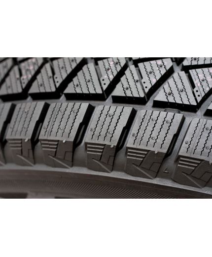 BRIDGESTONE Blizzak DM-V2 235/75R15 109R Фото 8